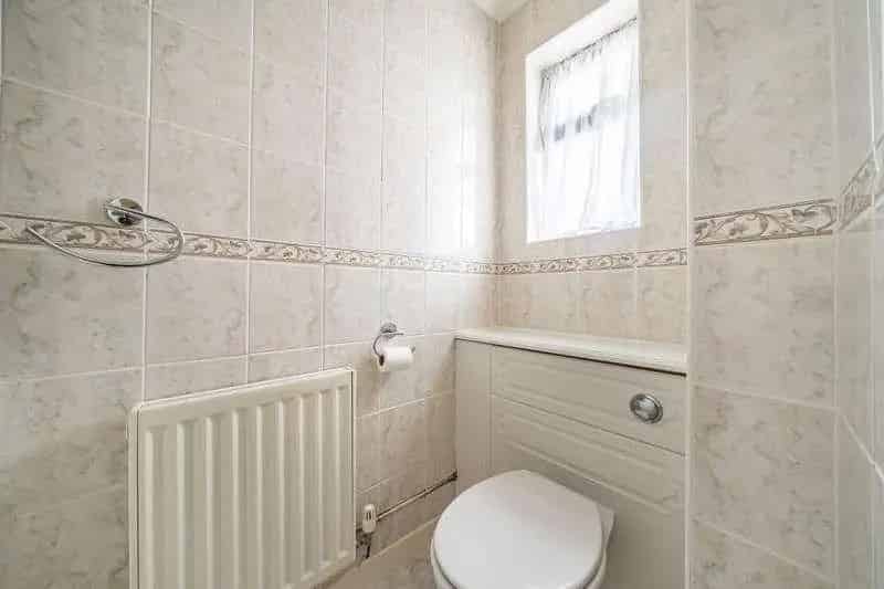 3 Bed Detached House For Sale No Onward Chain