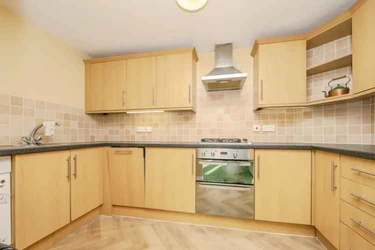 2 Bed Harwich House with Courtyard Parking and Communal Garden