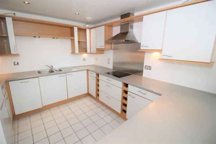 3 Bedroom Duplex Apartment Near Glasgow City Centre