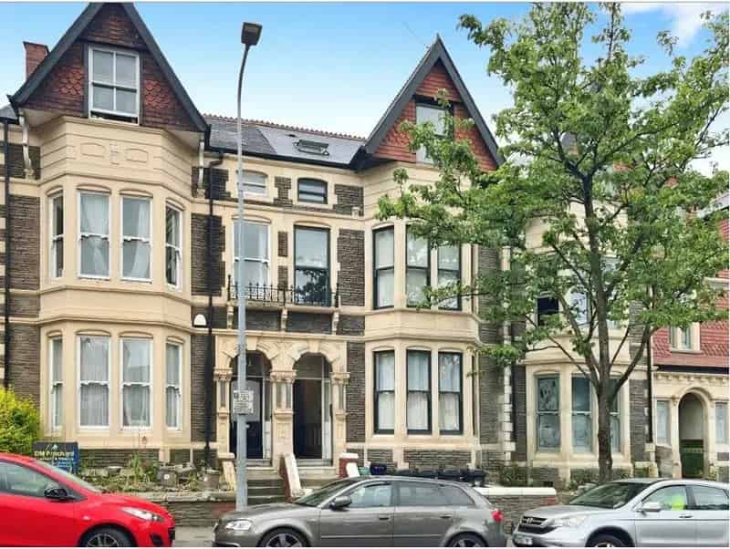 2 bedroom apartment for sale