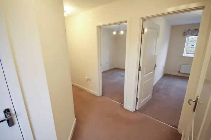2 Bedroom Flat To Rent Available Now
