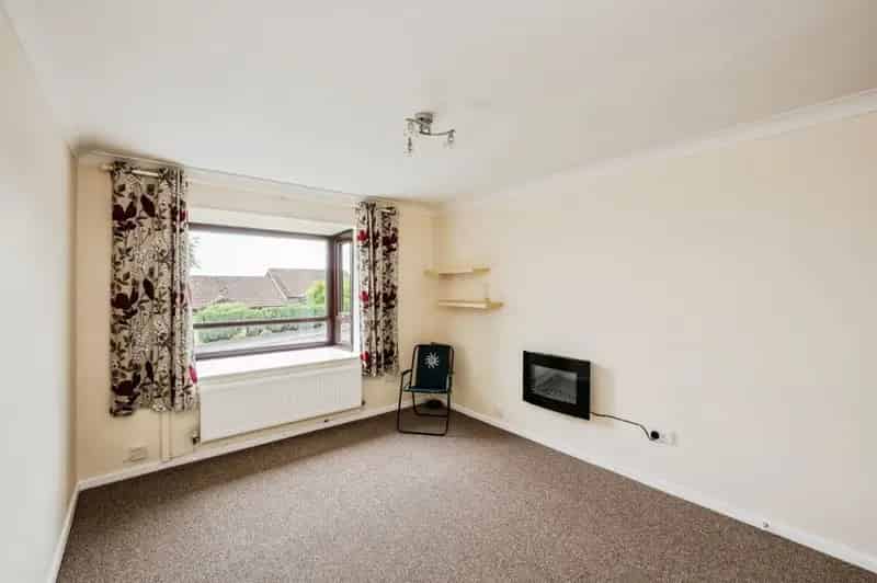 2 Bedroom Semi-Detached Bungalow for Sale