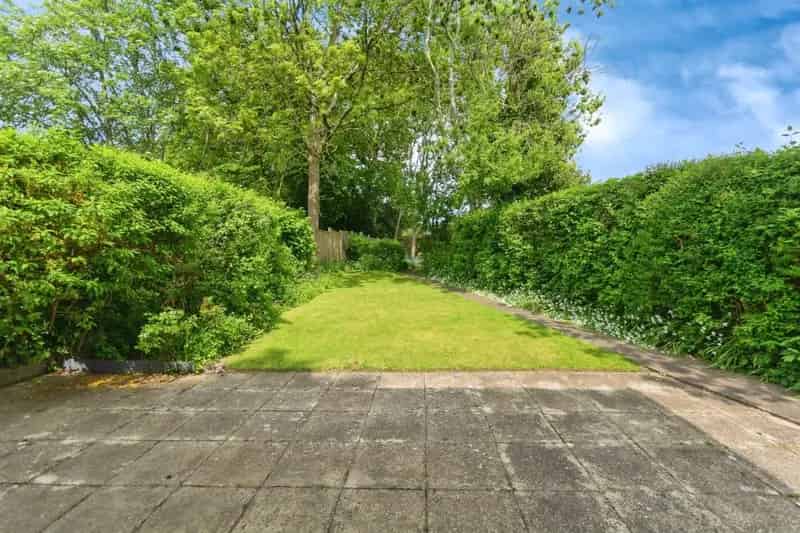 3 Bed Semi-Detached House For Sale No Upward Chain