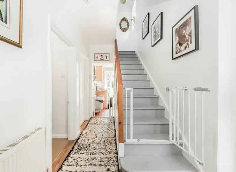 Two Three Bedroom Family Home Dover House Estate Huge Garden Potential Extension