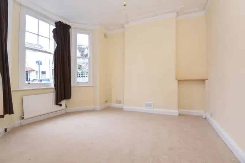 Wimbledon Two Double Bedroom Ground Floor Flat Garden Private Entrance