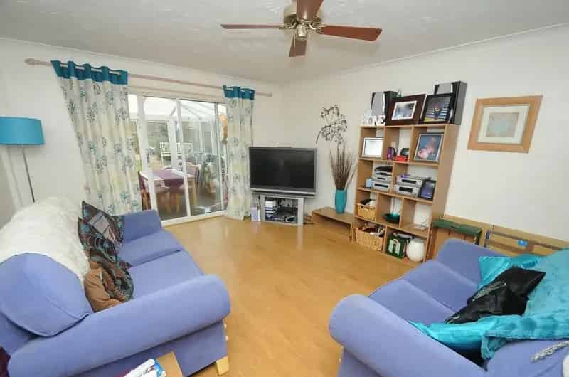 3 bedroom House
 To Rent