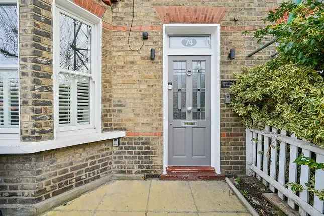 Four Bedroom Terraced House for Rent in London W6