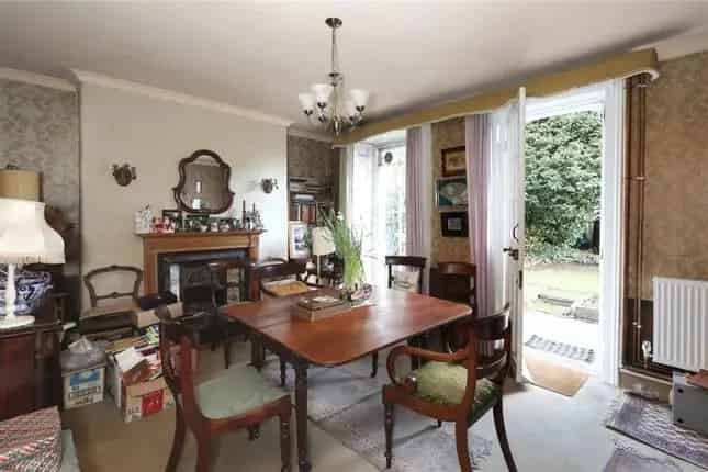 Semi Detached House for Sale Wimbledon SW19 Crooked Billet