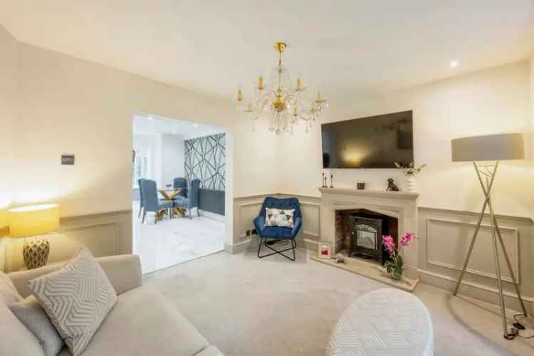 5 Bed Family Home With Large Garden Garage and Parking