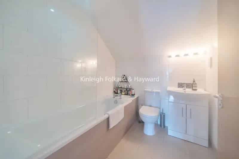 Flat For Sale , London, England