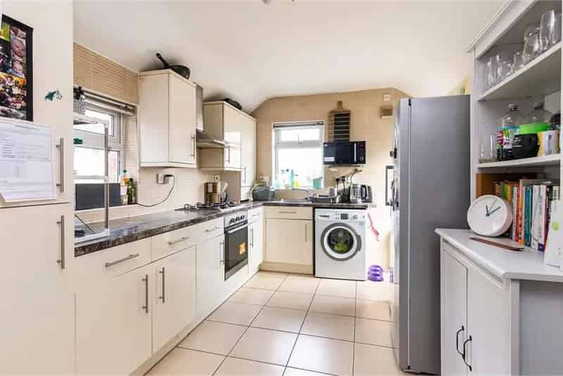 4 Bed Cottage with Garden and Parking Newcraighall