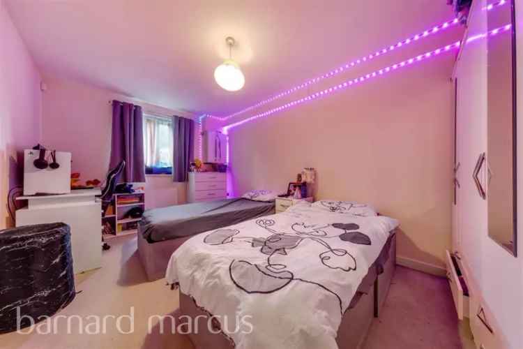 2 Double Bed 2 Bath Ground Floor Apartment South Croydon