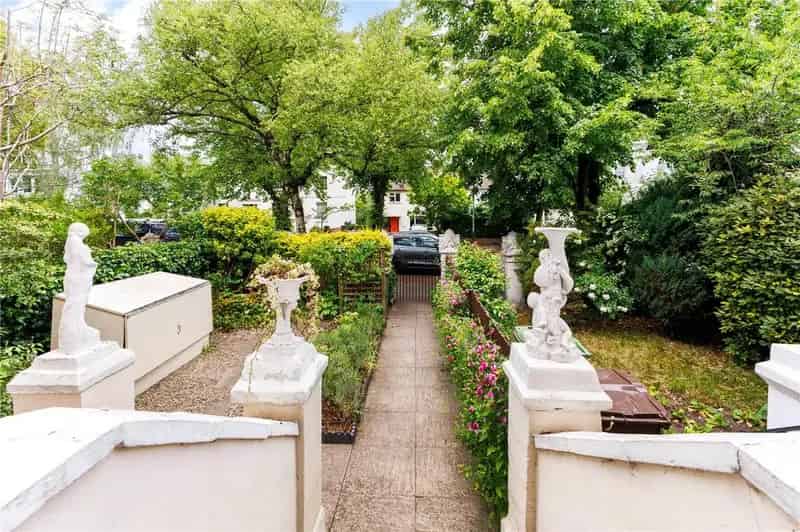 5 Bedroom Period Townhouse for Sale in Leckhampton Cheltenham