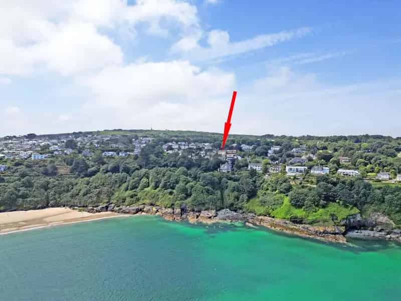 4 Bedroom Detached House for Sale in St Ives with Panoramic Sea Views