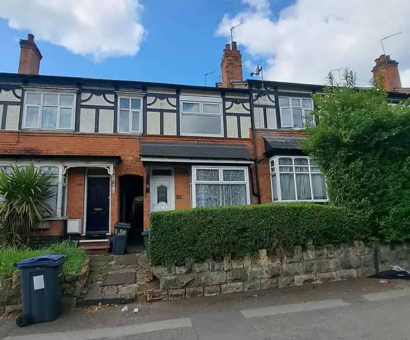 2 Bedroom Terraced House for Sale at Auction