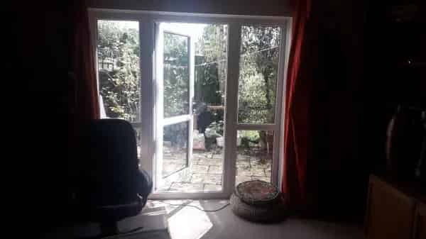 Large Family Home Near Beach Picturesque Village