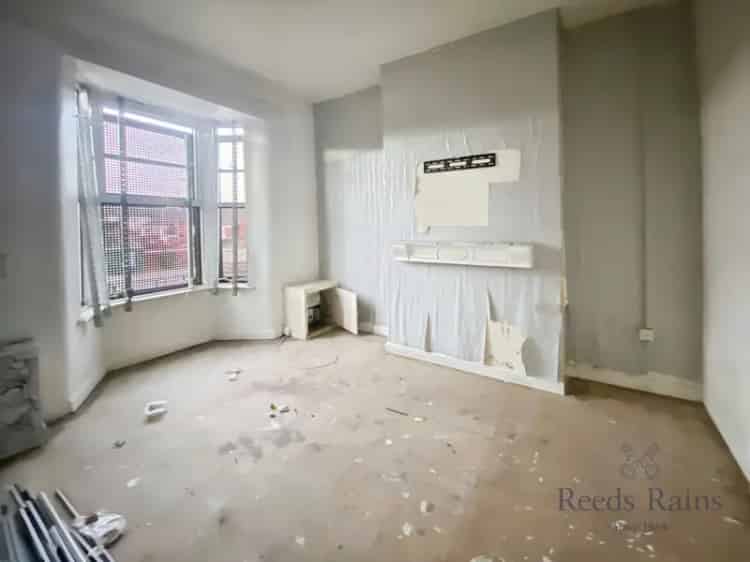 2 Bedroom Mid Terrace House For Sale - Renovation Project