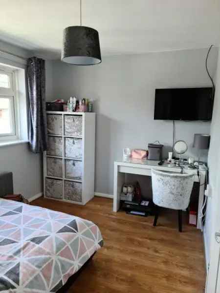 House For Rent in Tonbridge and Malling, England