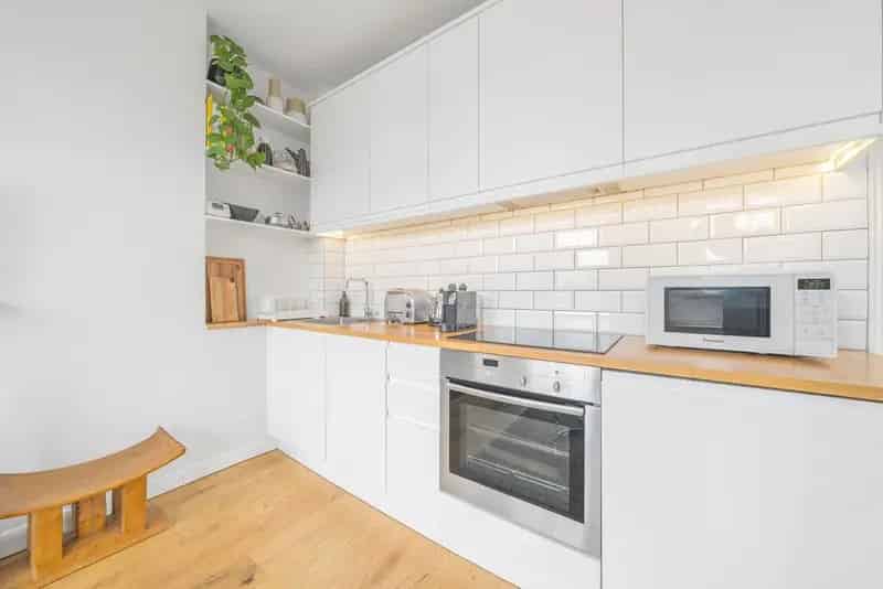 One Bedroom Apartment in Camberwell Near Burgess Park