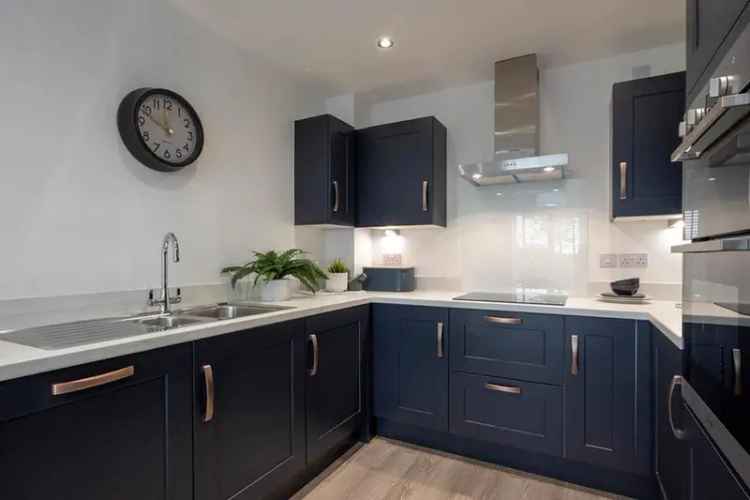 4 Bedroom Detached House for Sale in Derby Manor Kingsway