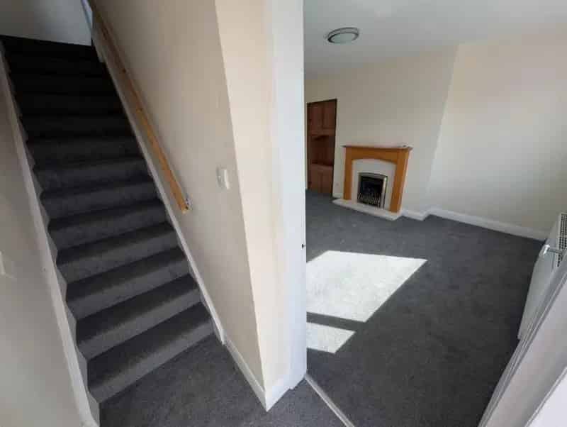 2 bedroom House
 To Let 
Total Size: 689 SQ FT