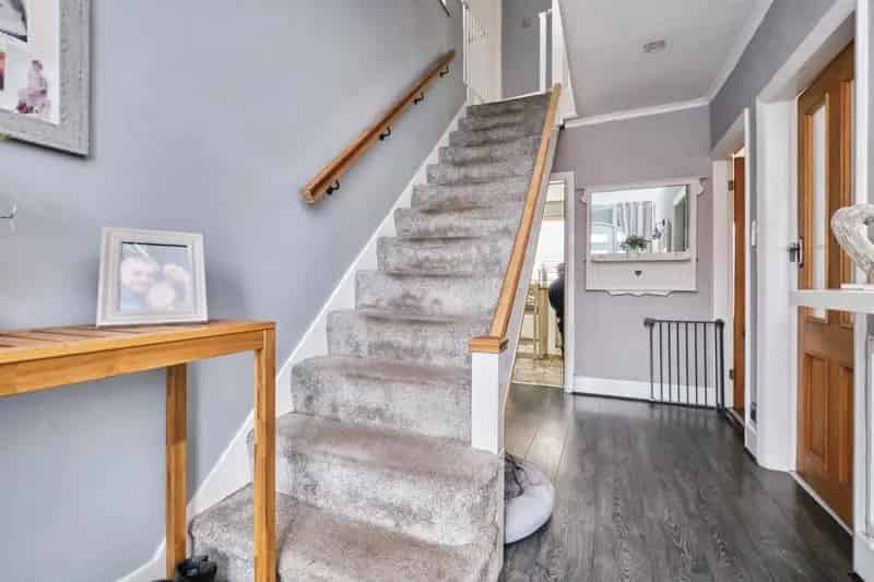 5 Bedroom Semi Detached House For Sale