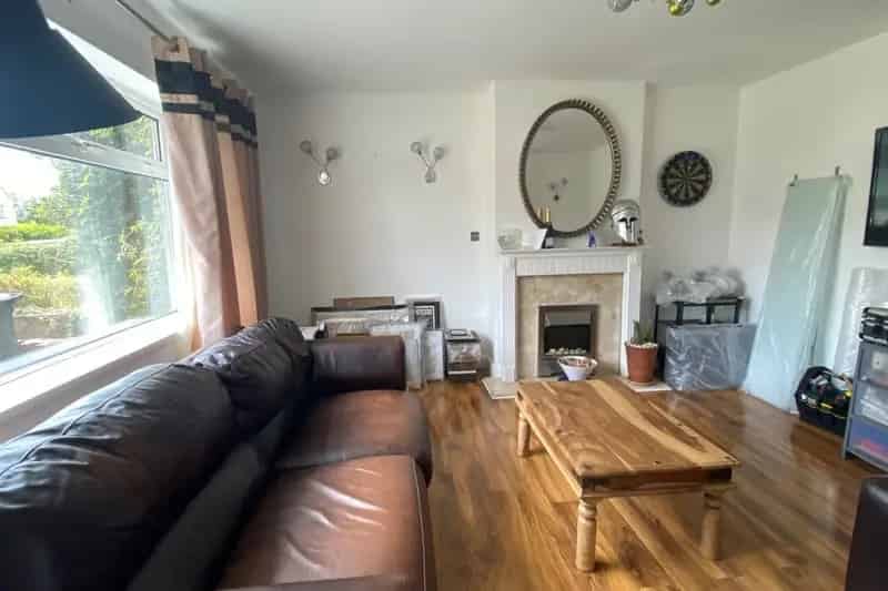 Four Bedroom Family Home Whitchurch Village