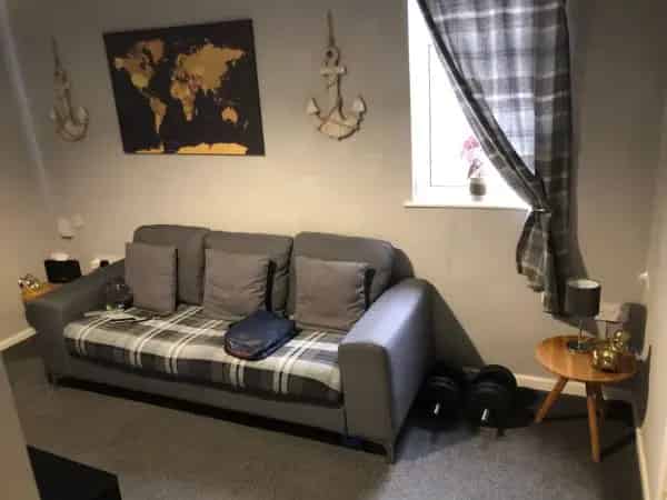 1 Bedroom Ground Floor Flat Near M65