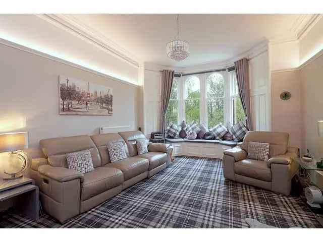4 Bedroom Duplex Apartment for Sale