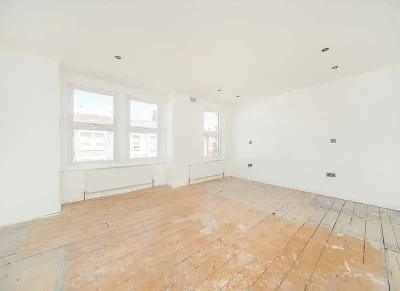 One Double Bedroom Victorian Apartment Tooting Chain Free