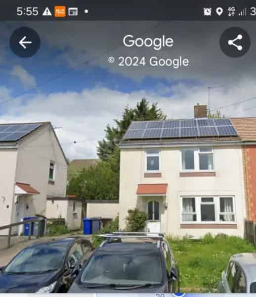 Semi Detached Home Near Town and Schools Large Garden Solar Panels