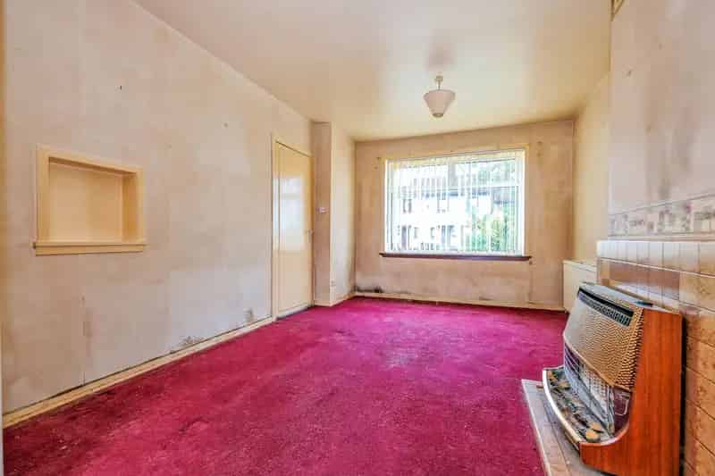 Two Bed Mid Terrace Villa Modernisation Project Large Garden