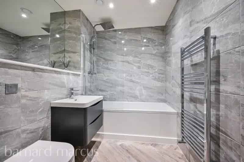 Three Bedroom Duplex Penthouse with Terrace and Balcony