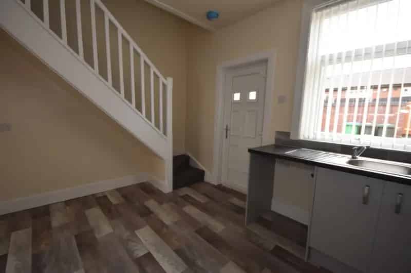 2 Bedroom House To Rent Available 02092025