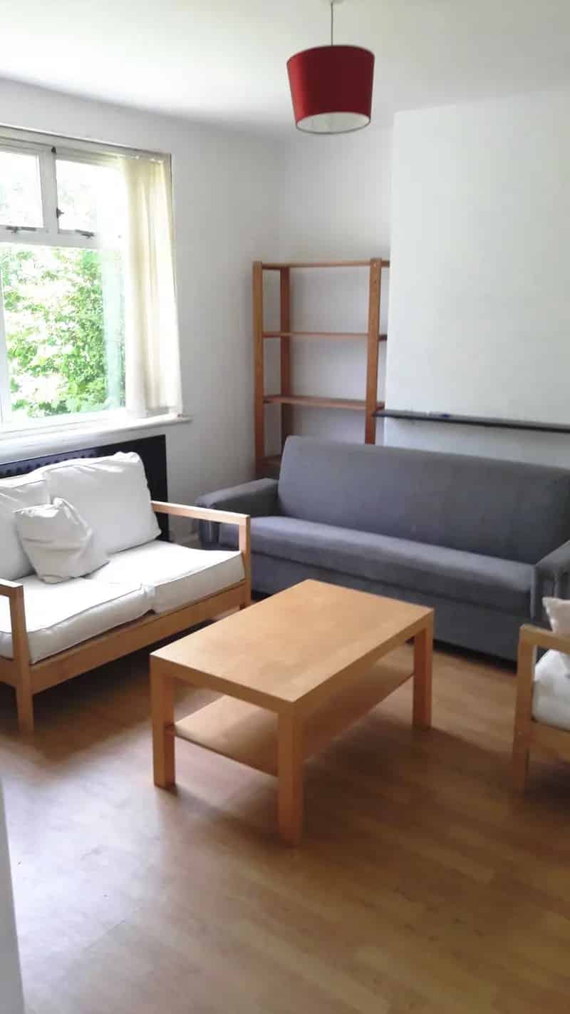 3 Bedroom Semi-Detached House to Rent