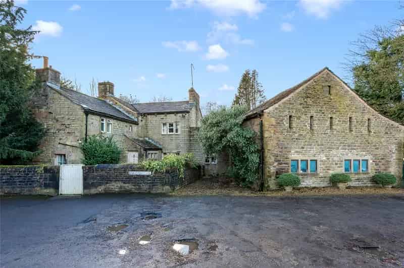 17th Century Home with Georgian and Jacobean Features - 5 Bedrooms