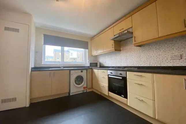 Flat to rent in Cardross Court, Dennistoun, Glasgow G31