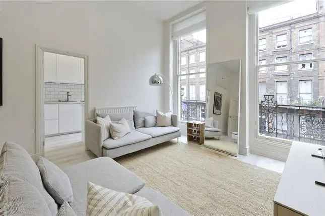 Flat to rent in Nottingham Place, Marylebone W1U