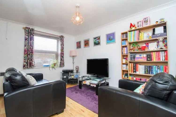 1 Bedroom Ground Floor Flat for Sale in Bedford