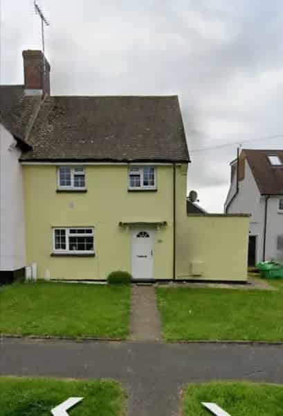 Home Swap 3-bed Chesterton House for 2-3 bed Camborne House