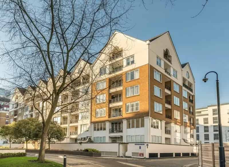 Chelsea Harbour 2 Bed 2 Bath Apartment with 2 Balconies and Parking