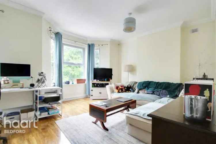 2 Bedroom Apartment Near Bedford Park