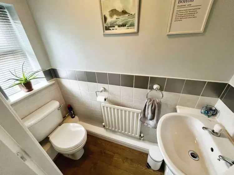 4 Bedroom Detached House for Sale - Sharples