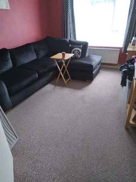 Flat For Rent in West Suffolk, England