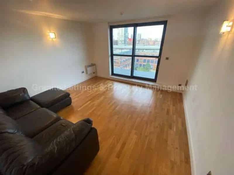 2 Bed Duplex Penthouse Apartment for Sale