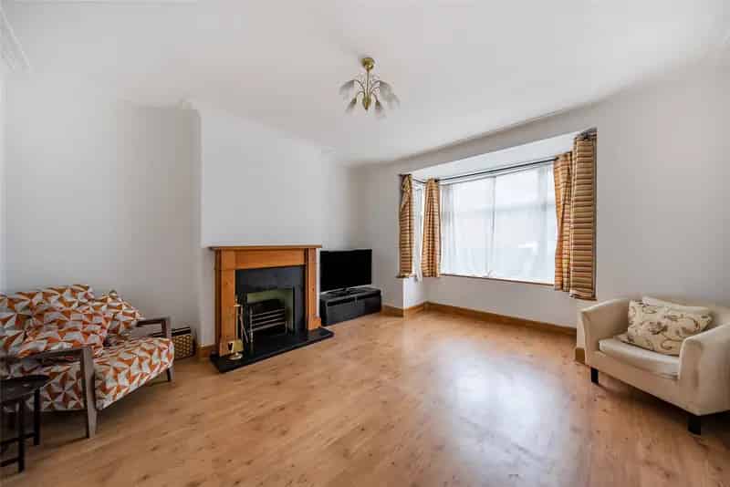 3 Bedroom House for Sale Near Streatham Station