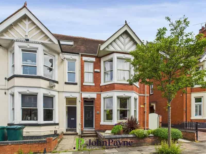 4 Bedroom Edwardian House Near Spencer Park