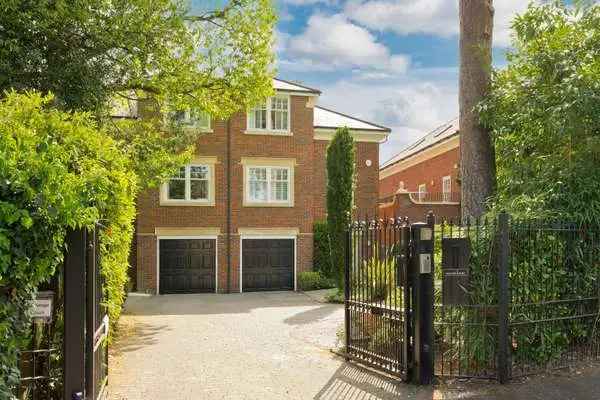 Family Home for Sale in Weybridge