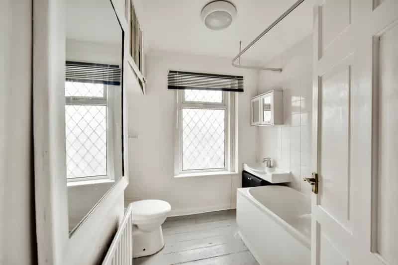 3 Bed Mid Terrace House Sittingbourne