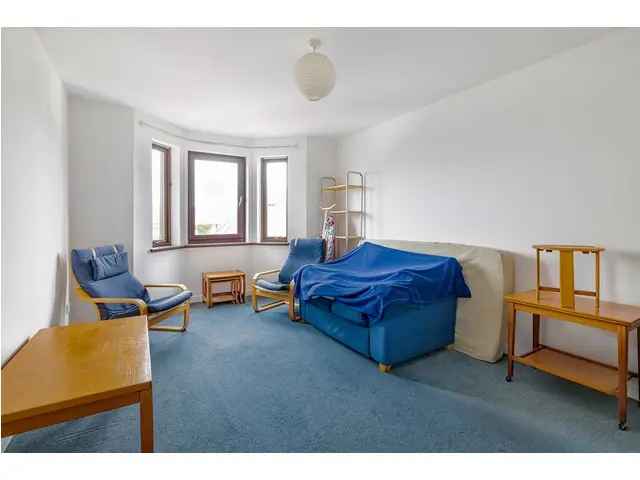 2 bedroom flat  for sale